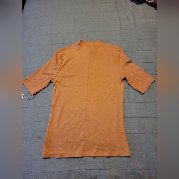 Shirt - Picture 4 of 4